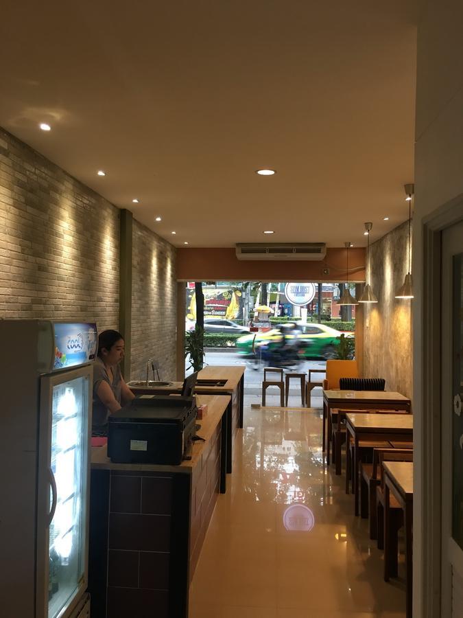 Siam Host Ratchada - Mrt Ladprao Hostel Bangkok Exterior photo