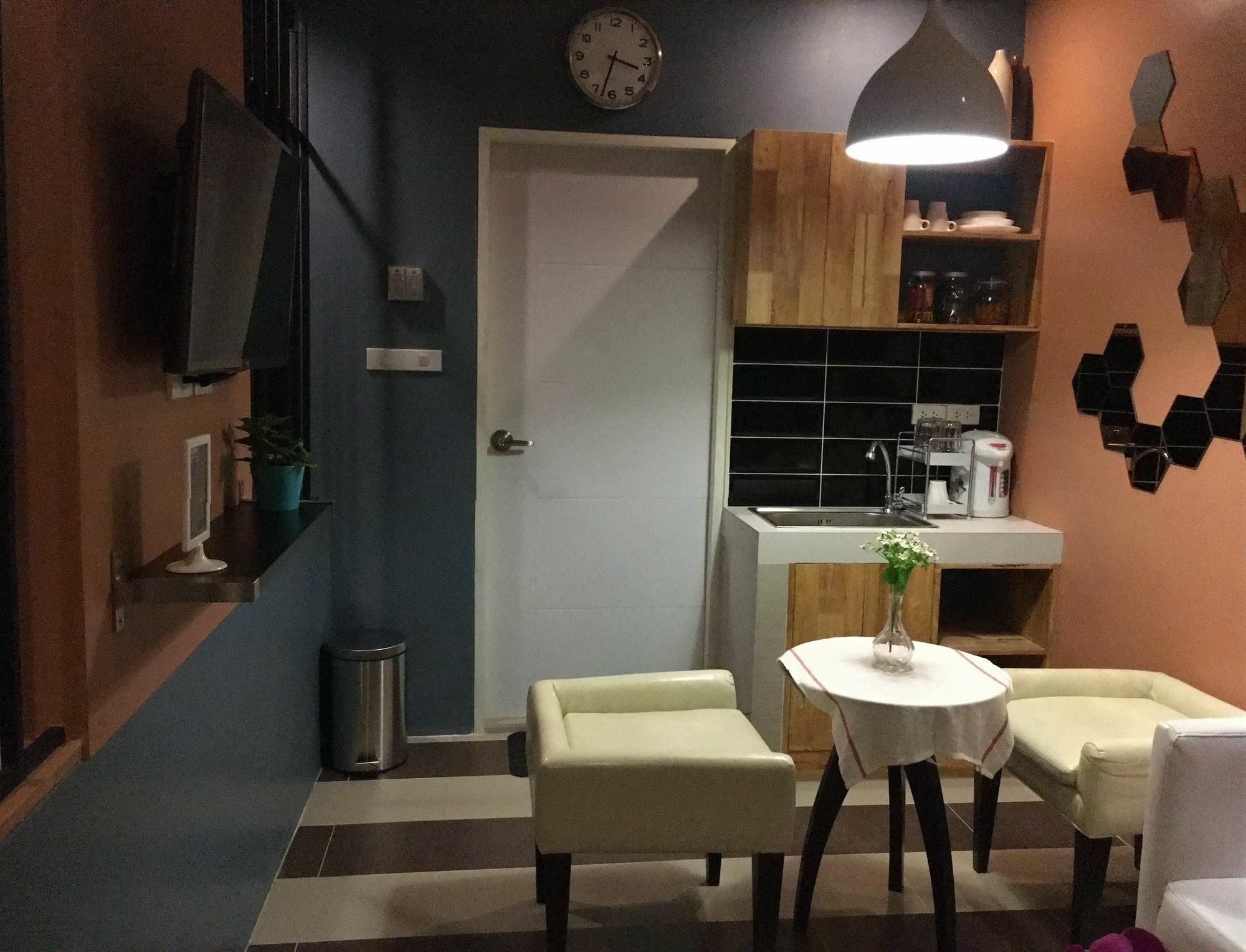 Siam Host Ratchada - Mrt Ladprao Hostel Bangkok Exterior photo